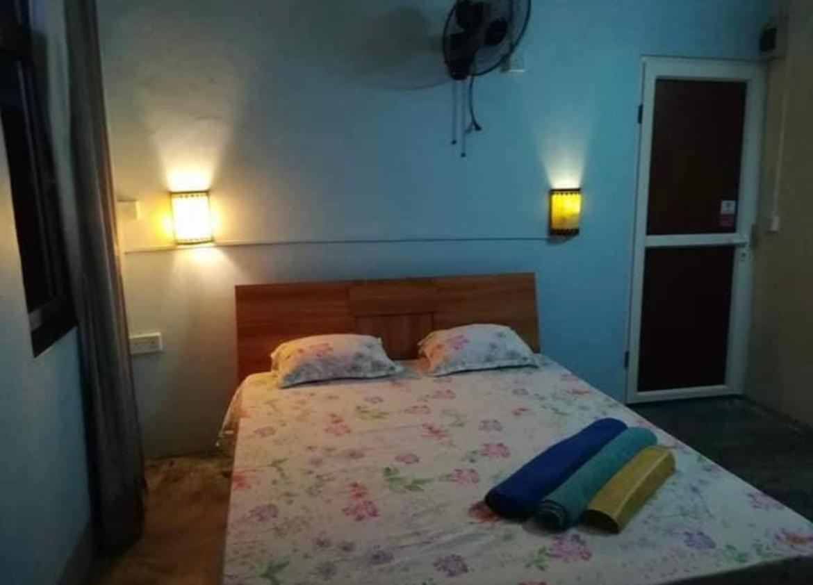 Tilapasse Resto & Guest House Port South East 외부 사진