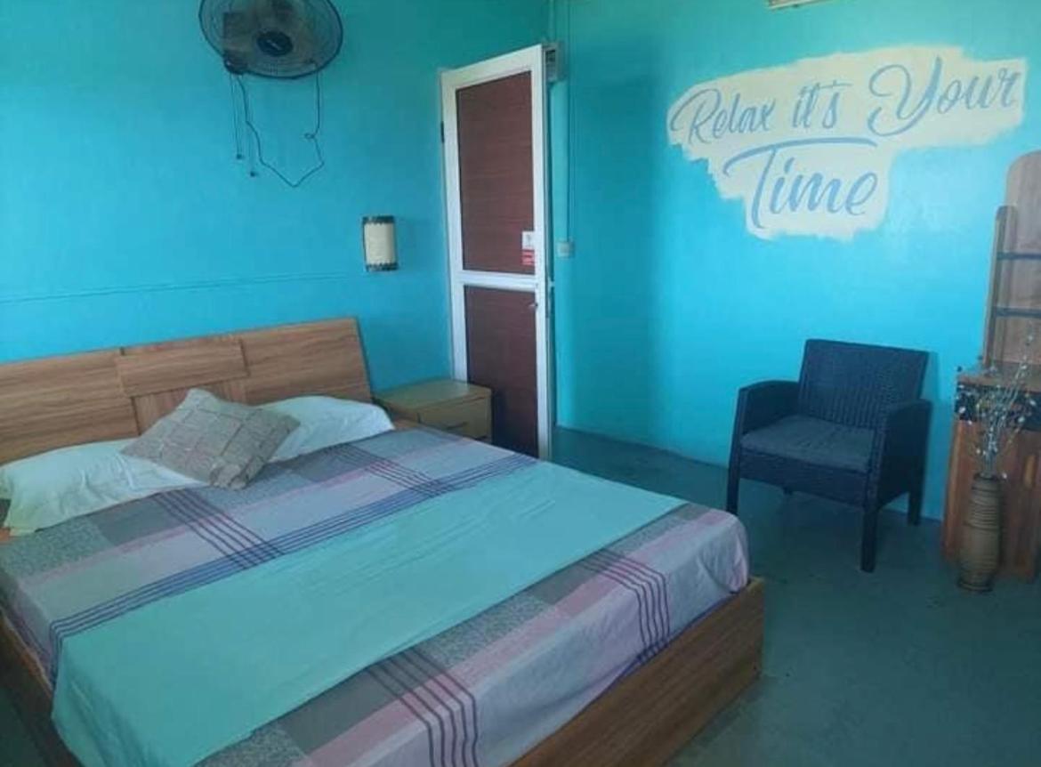 Tilapasse Resto & Guest House Port South East 외부 사진