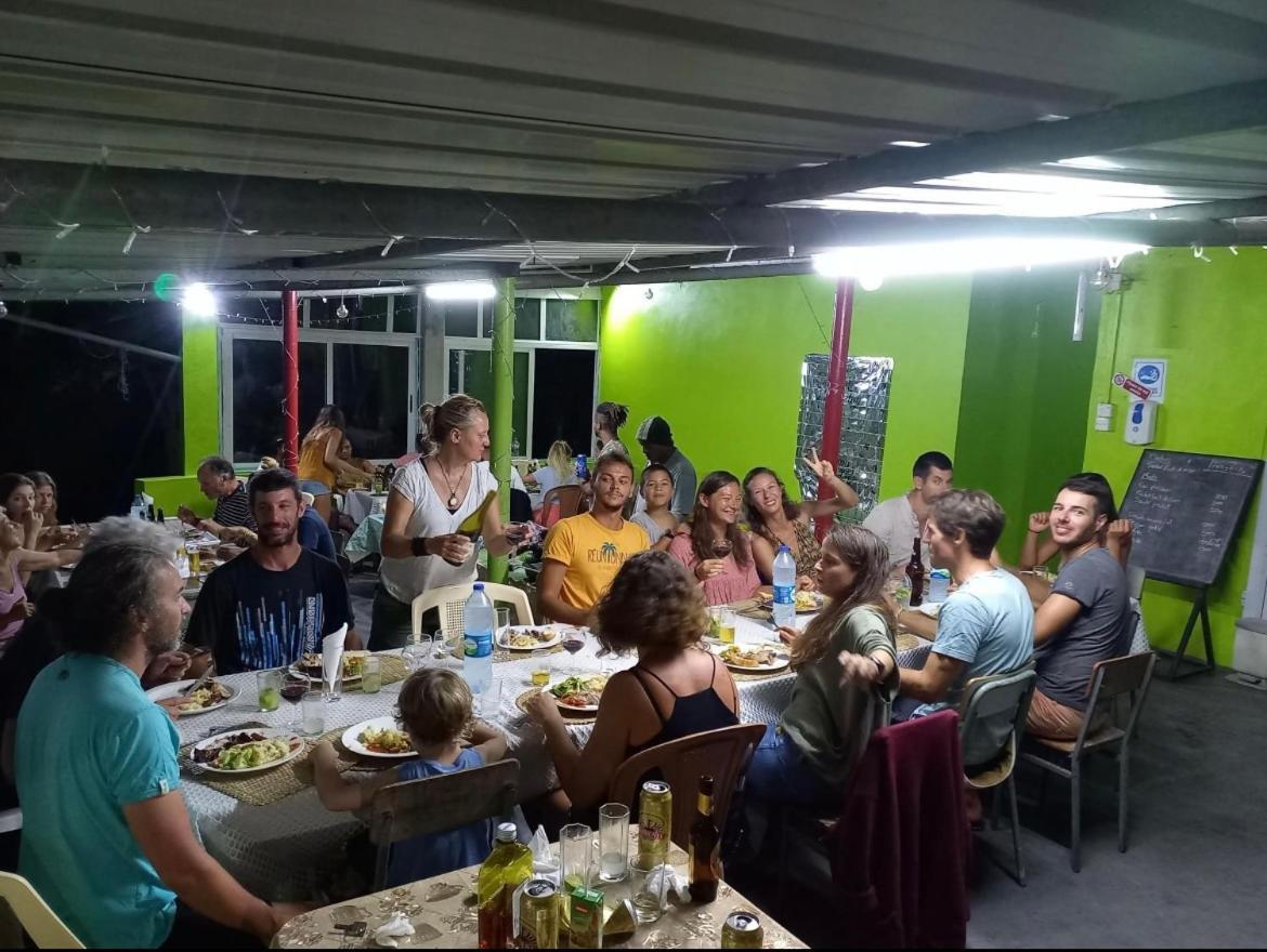 Tilapasse Resto & Guest House Port South East 외부 사진