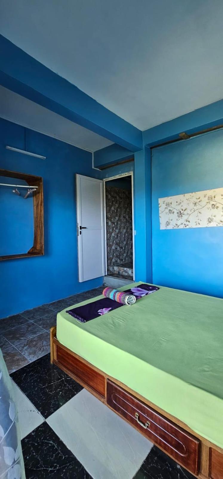 Tilapasse Resto & Guest House Port South East 외부 사진